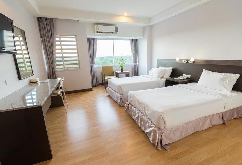 Hotel Sinkiat Buri 15