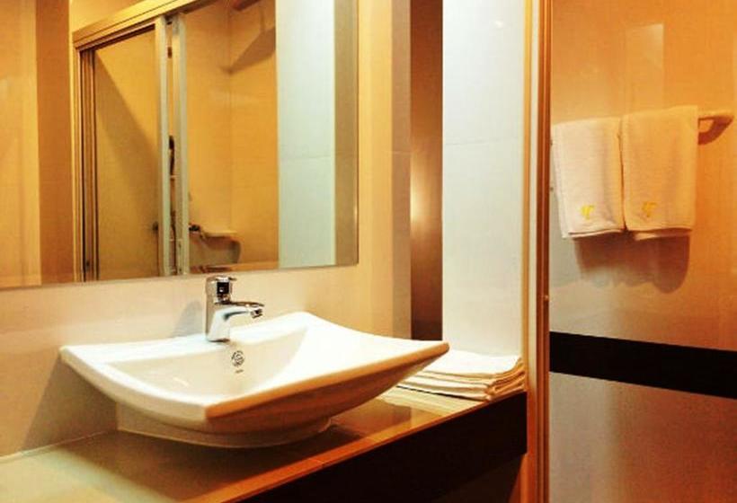 Hotel Sinkiat Buri 16