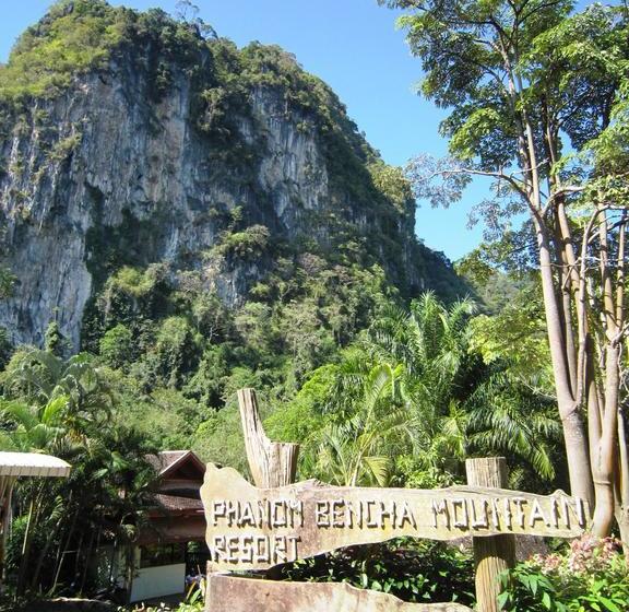 Phanom Bencha Mountain Resort