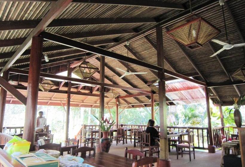 Phanom Bencha Mountain Resort 17