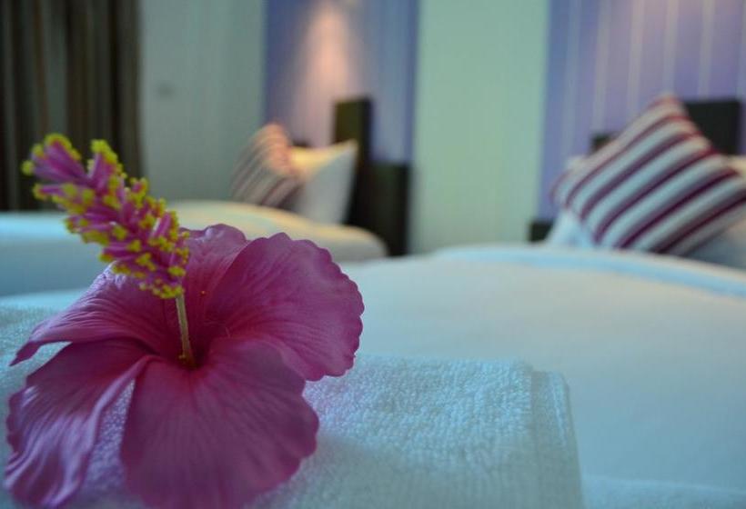 Hotel All Seasons Residence 10