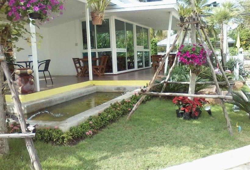 Hotel All Seasons Residence 13