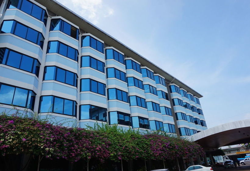 The Majestic Hotel Sakon Nakhon