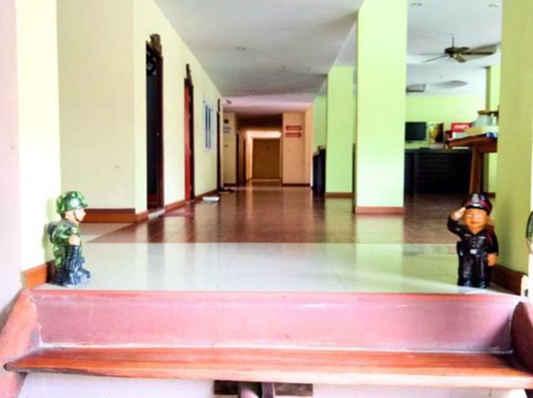 Hotel Ban Bua Resort & 11