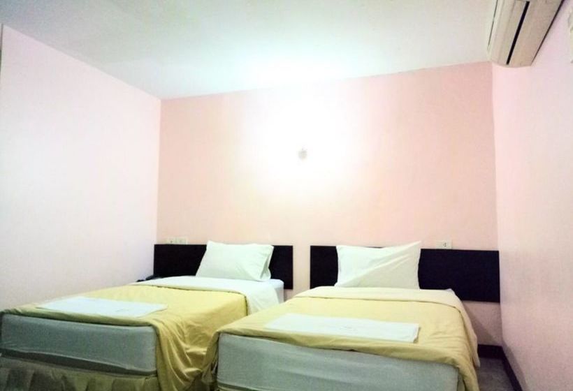 Hotel Ban Bua Resort & 3