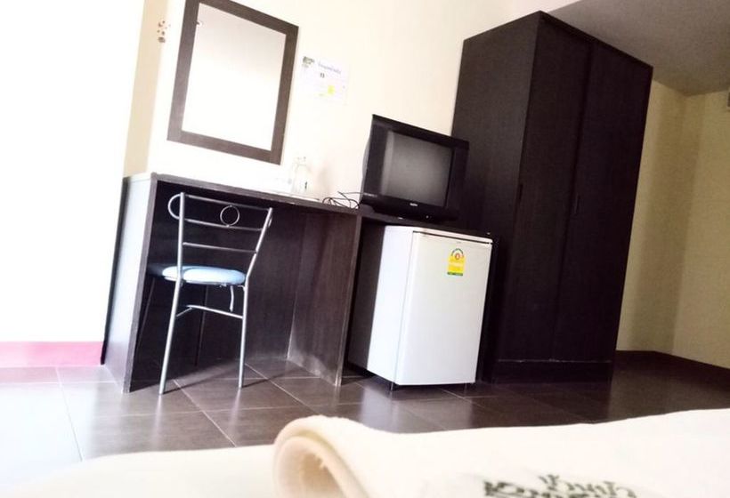 Hotel Ban Bua Resort & 6