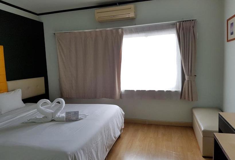 Hotel Cactus Resort & 6