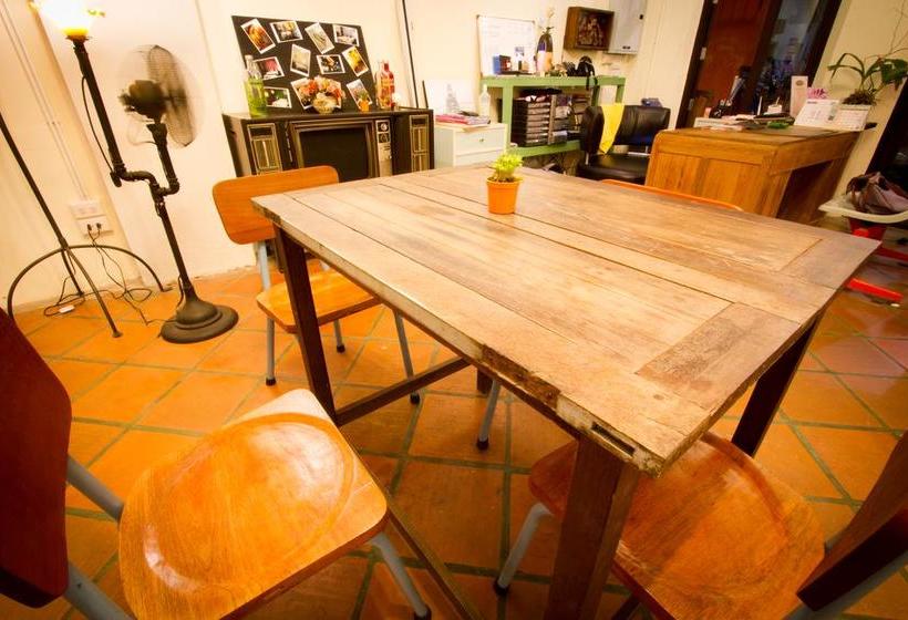 Luang Poj Boutique Hostel 5