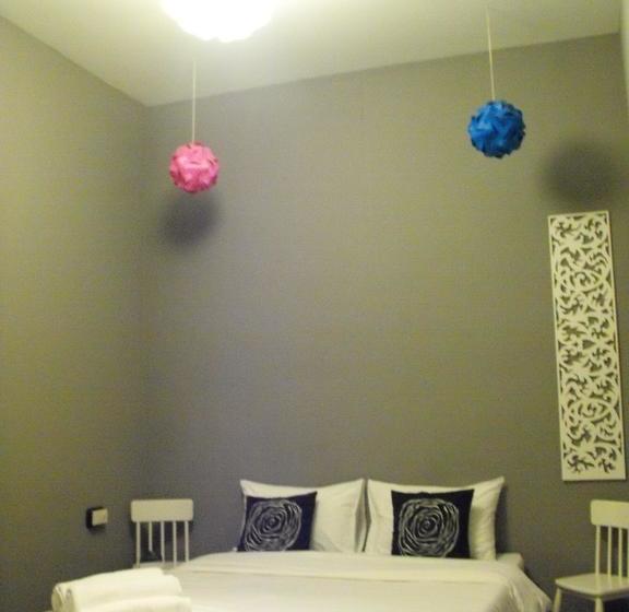 Luang Poj Boutique Hostel 8