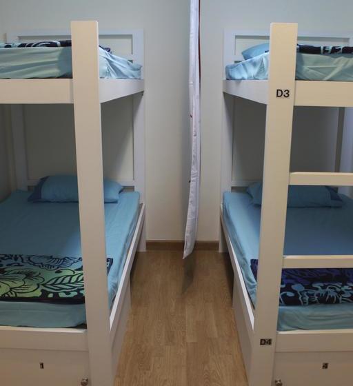 Ananas Phuket Hostel 4