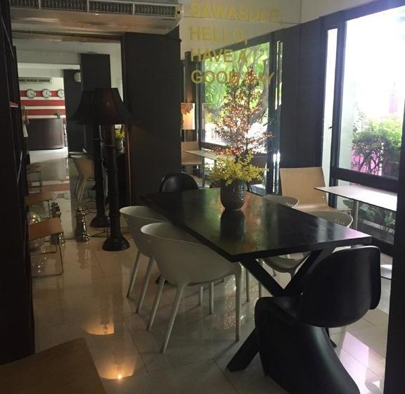 Escape At Sathorn Terrace: Boutique Bed And Breakfast 6