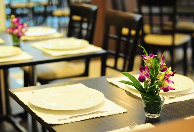 Hotel Avion Apart 12