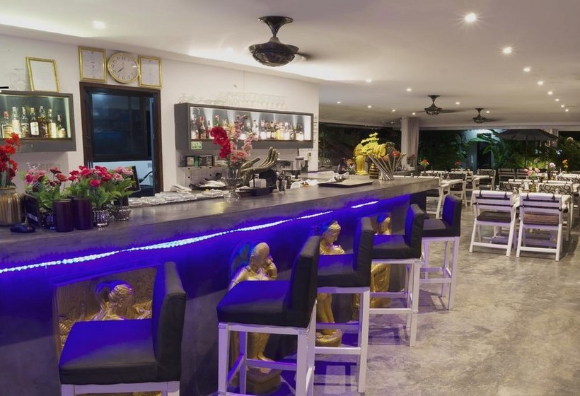 Coconutspalm Resort 5