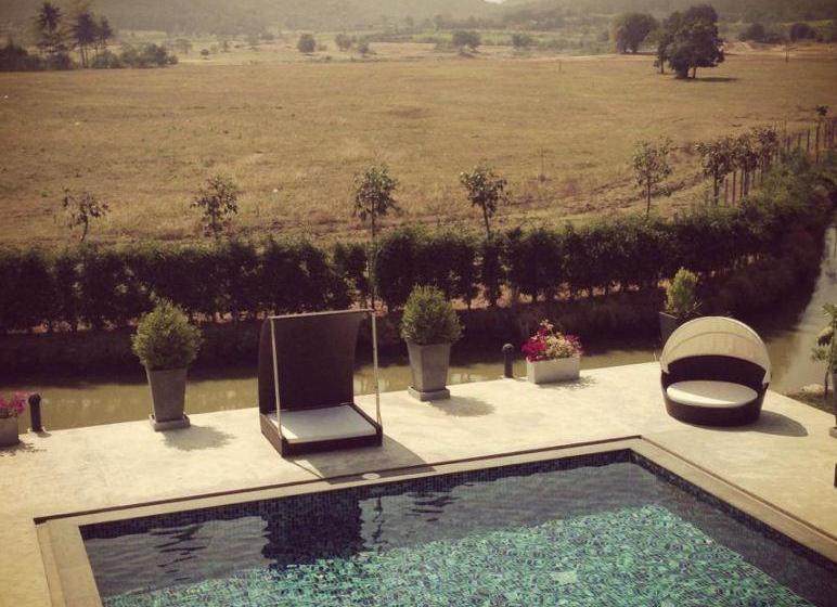 Resort Sasima Moonlight Villa 13