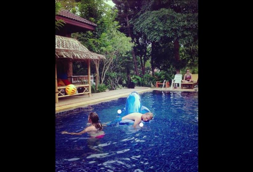 Ananas Samui Hostel 19