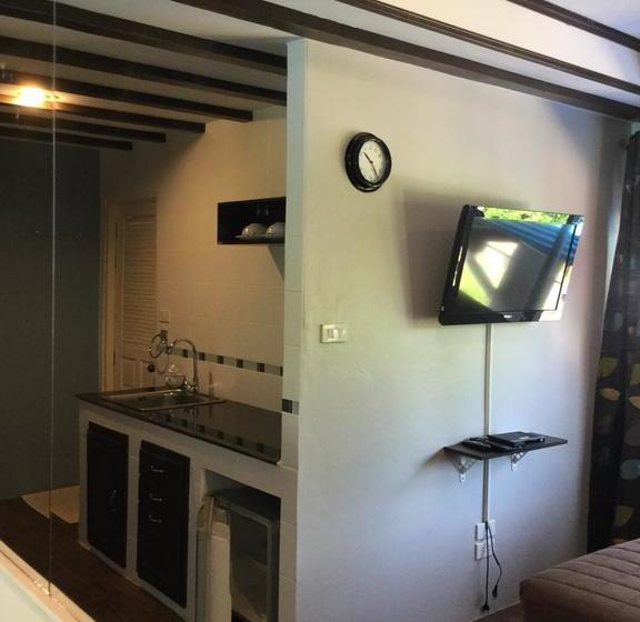 Ananas Samui Hostel 8