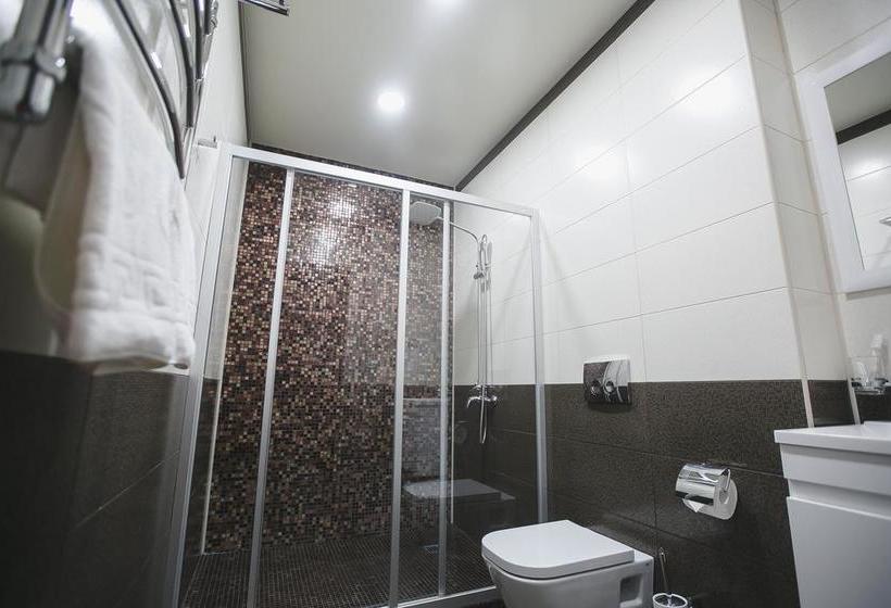 Hotel Kavkazskaya Plennitsa 1