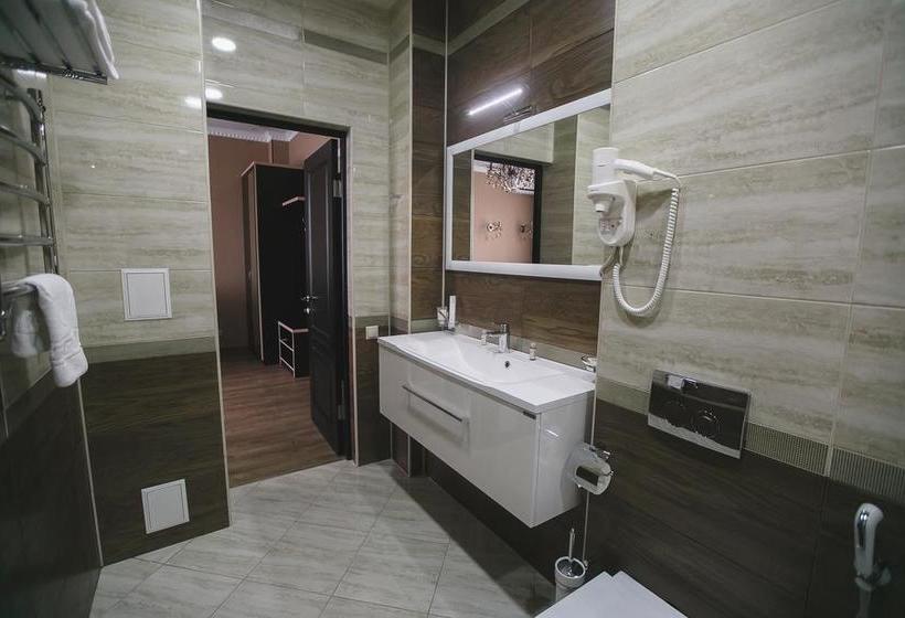 Hotel Kavkazskaya Plennitsa 15