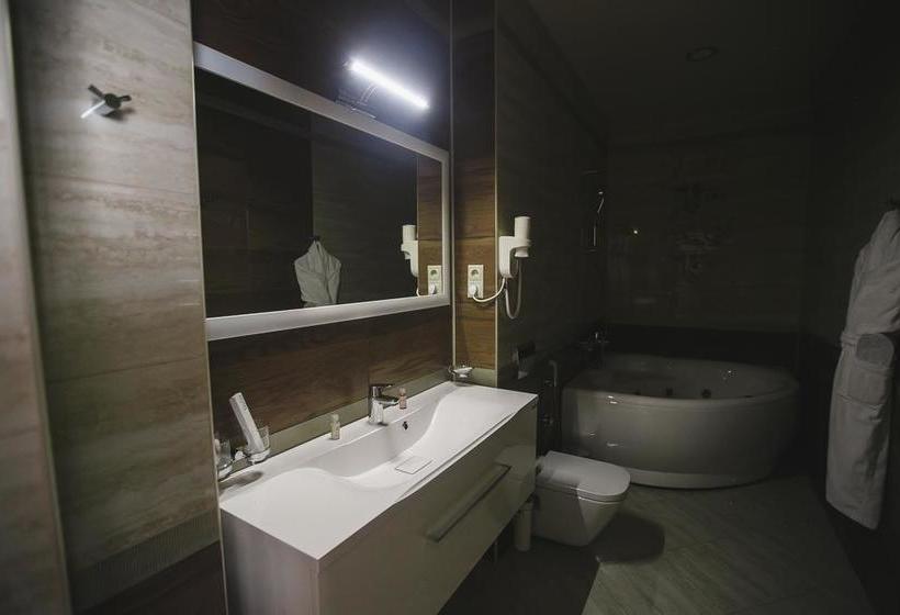 Hotel Kavkazskaya Plennitsa 17