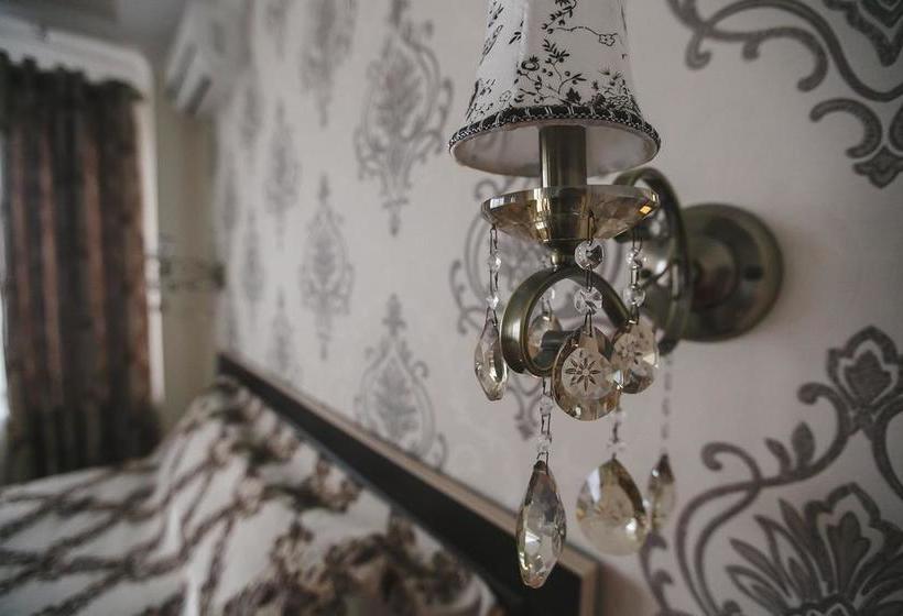 Hotel Kavkazskaya Plennitsa 7