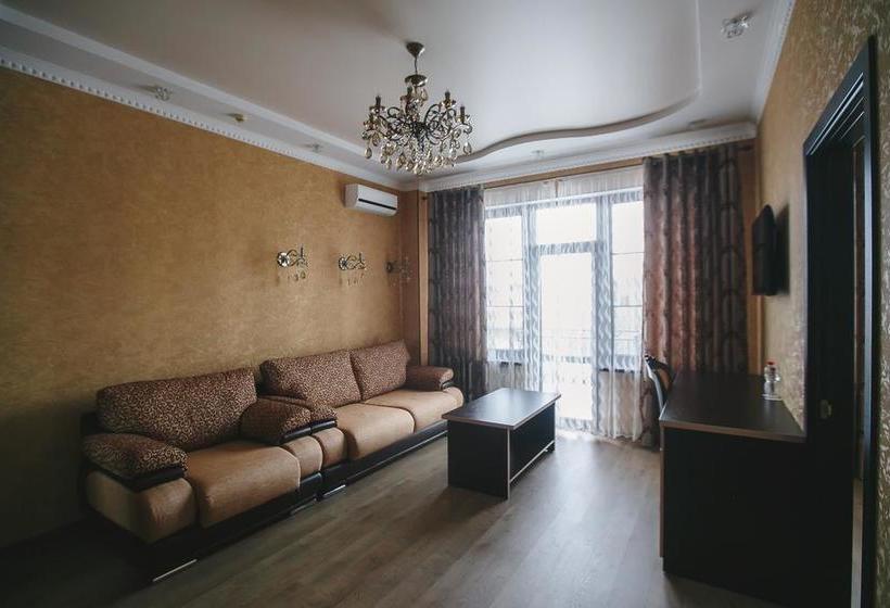 Hotel Kavkazskaya Plennitsa 8