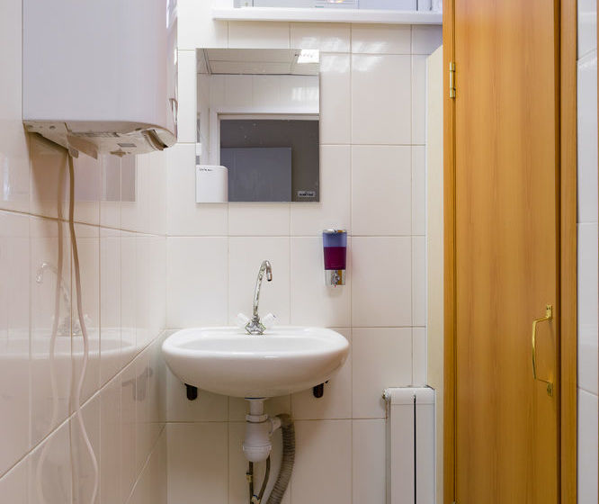 Hostel Zeleniy Bereg 6