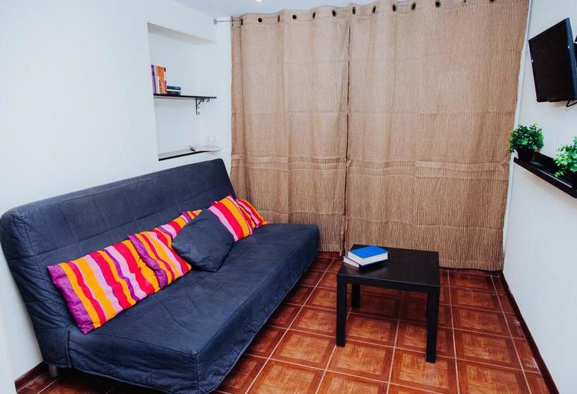 Hôtel Bugrov Hostel 15