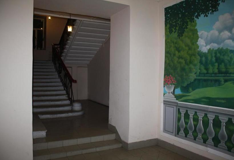 Hotel Alye Parusa Kronverksky 12