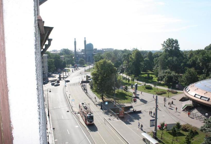 Hotel Alye Parusa Kronverksky 13