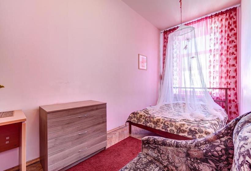 Hotel Alye Parusa Kronverksky 5