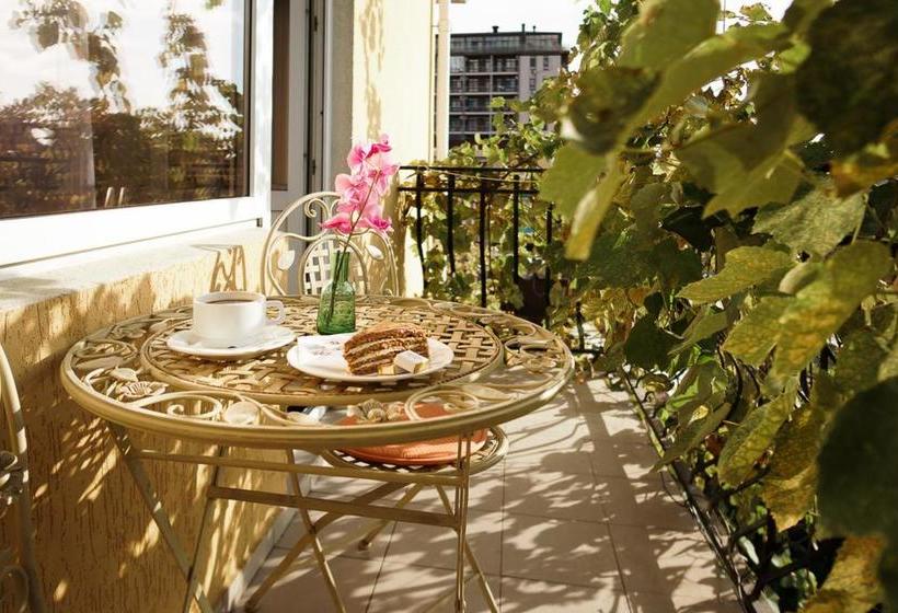 Hotel Villa Deja Vu 16