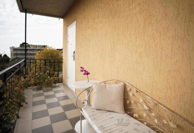 Hotel Villa Deja Vu 2