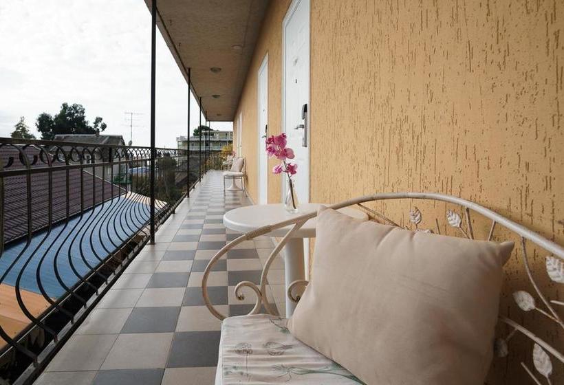 Hotel Villa Deja Vu 3