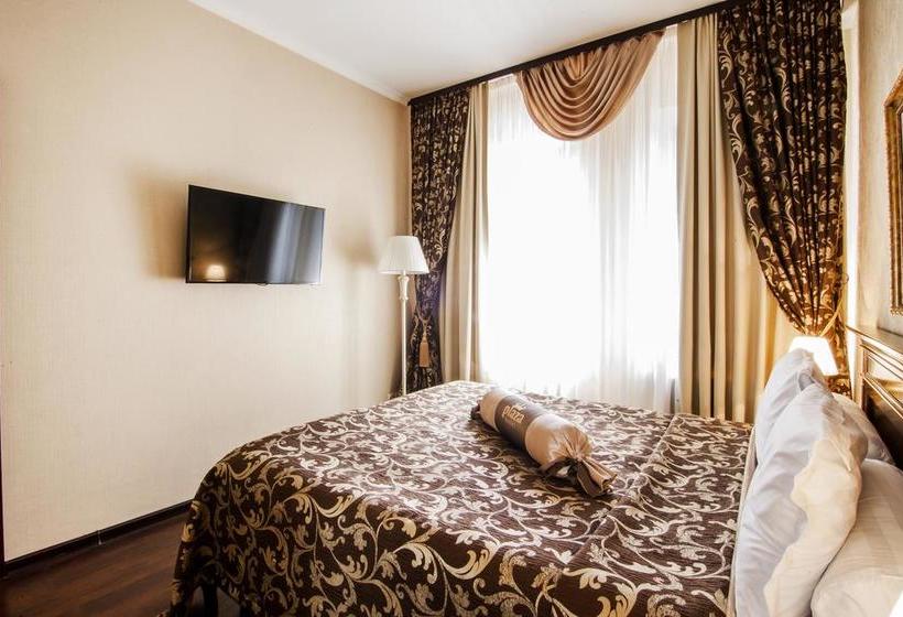 Hotel Plaza 18
