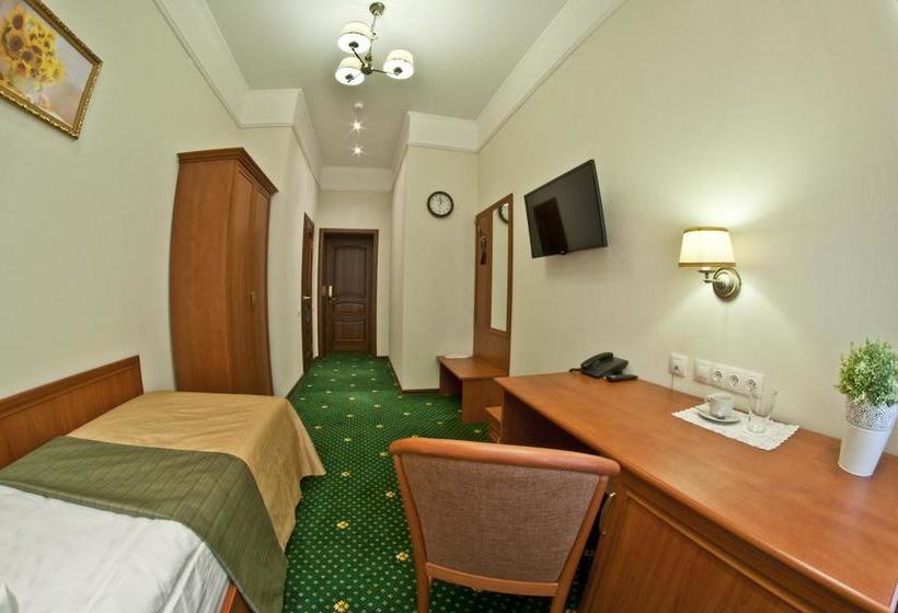 Hotel Milyutinsky 4