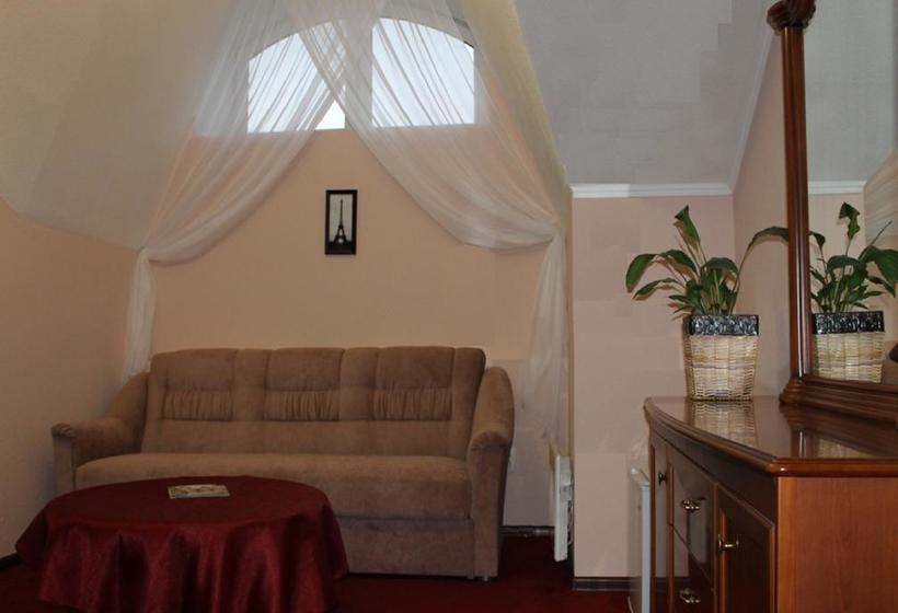 Hotel Voskresenskaya 8