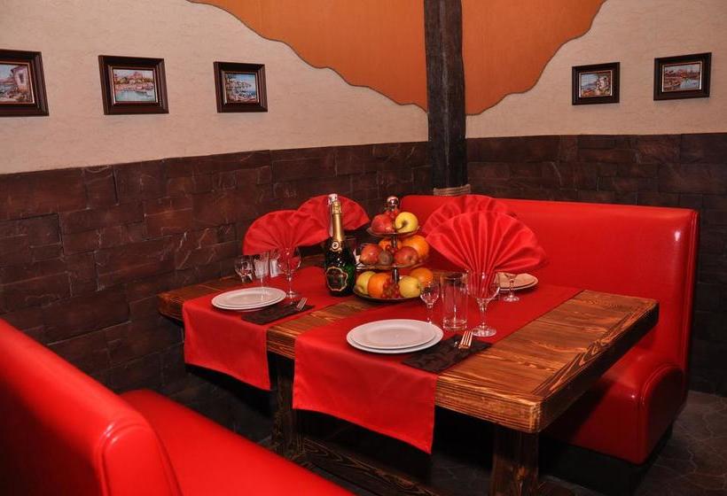 Hotel Alye Parusa 14