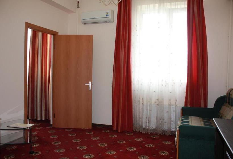 Hotel Maksimus 10