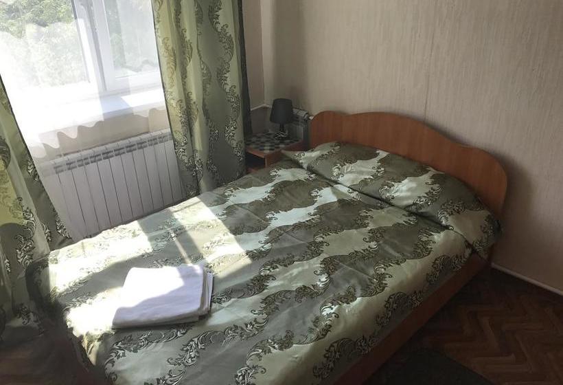 Mini-hotel On Saydashev 6