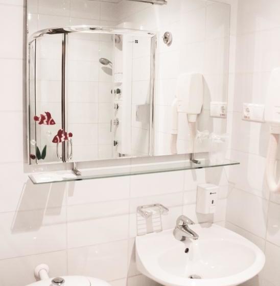 Equator Hotel Samara 10