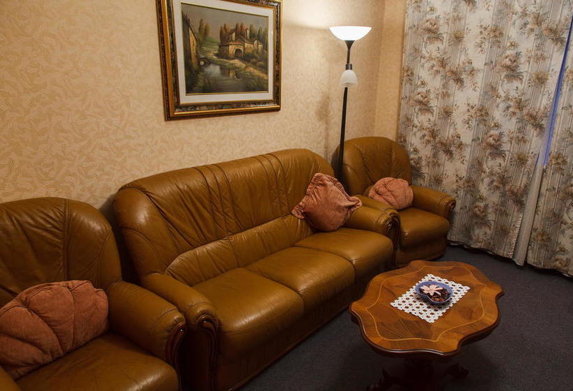 Equator Hotel Samara 5