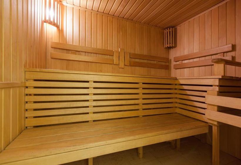 Hotel Regina Na Universitetskoy 12