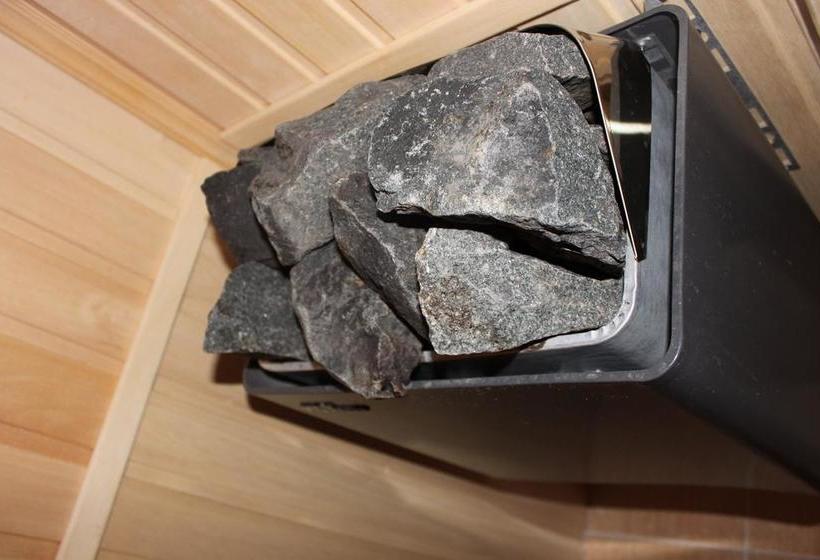 Hotel Regina Na Universitetskoy 13