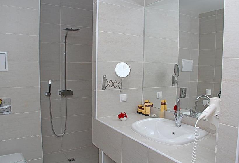 Hotel Diana Palace 12