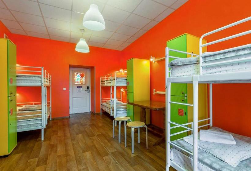 Hostel Friends On Vosstaniya 17