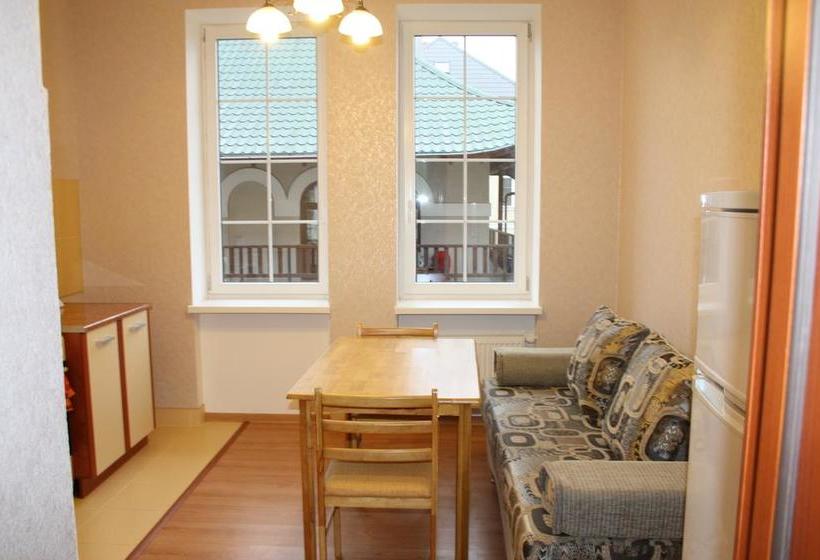 Hotel Gästehaus Albertina 14