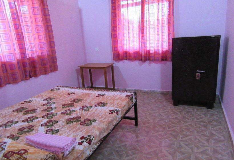 Pension Mandrem Beach Guest House Goa 1
