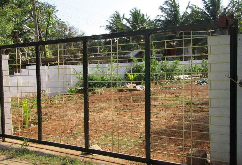 Pension Mandrem Beach Guest House Goa 15