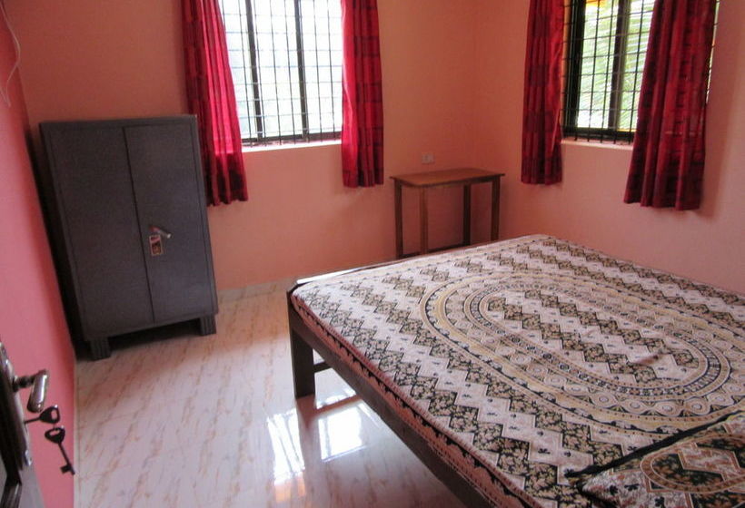 Pension Mandrem Beach Guest House Goa 3