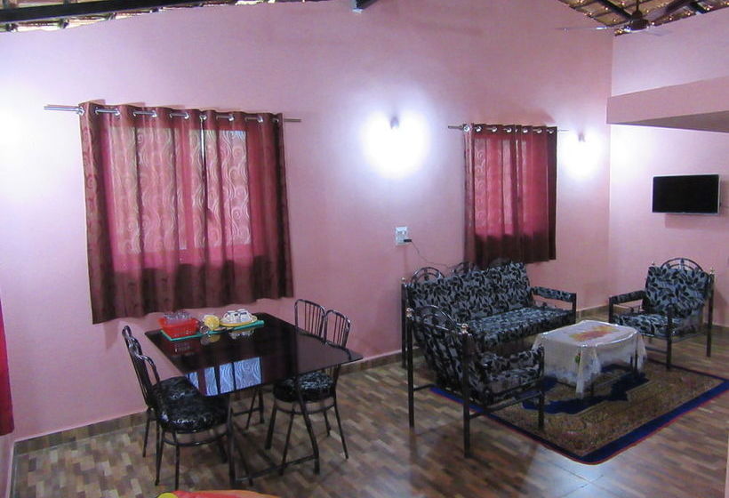 Pension Mandrem Beach Guest House Goa 6